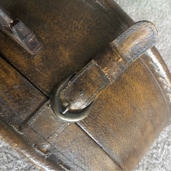 Vintage Hardshell Travel Traincase Hat Box - Picture 13 of 16